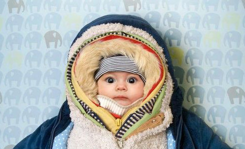 bí quyết chăm con, chăm bé, tắm nắng, ủ ấm, giữ ấm cho bé,.